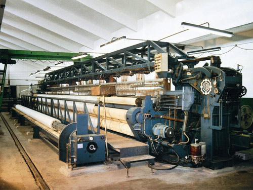 底网织造工序-瑞典进口15.0M宽幅重型织机